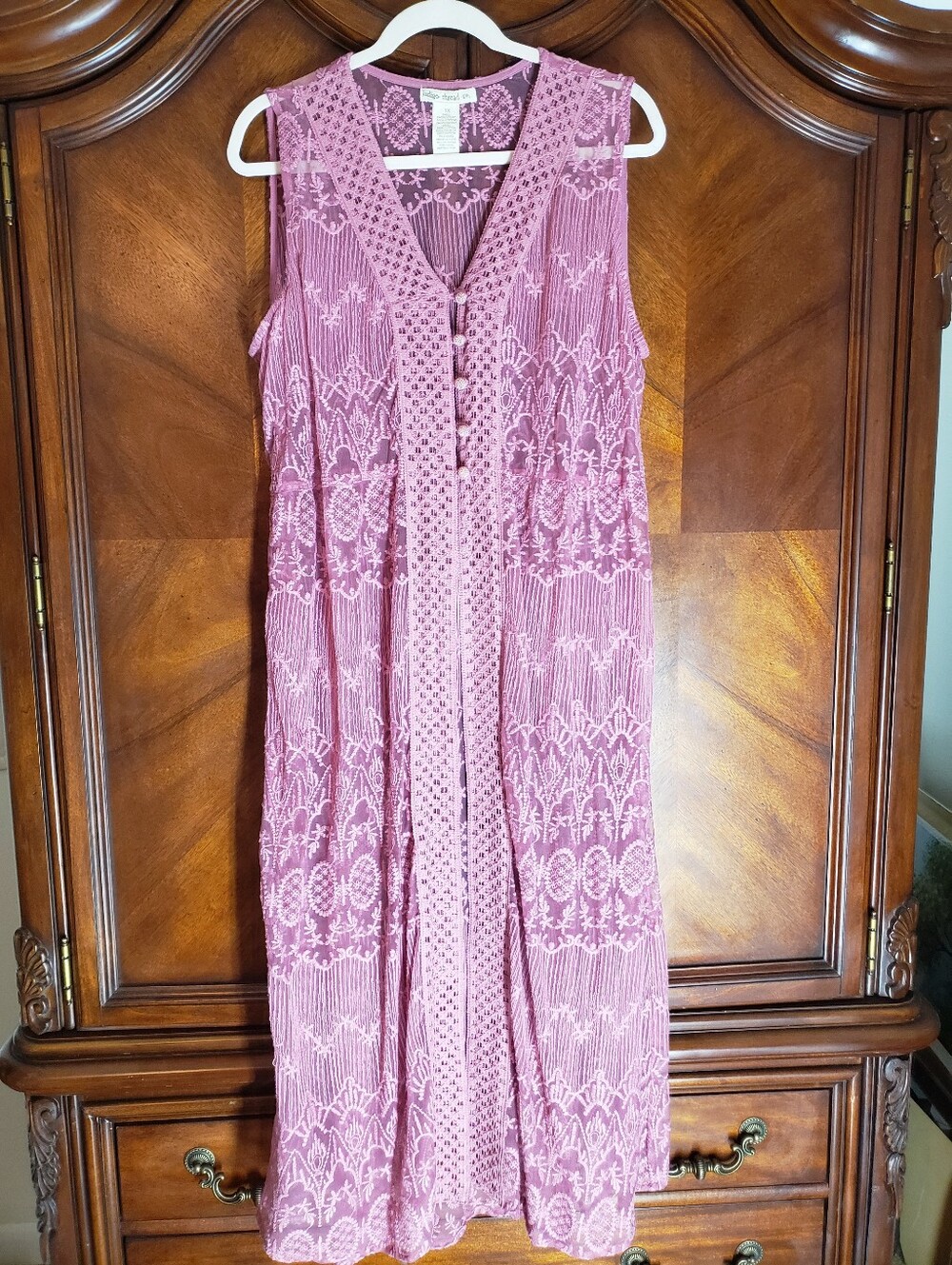 Sleeveless Lace-Detail Knit Cardigan Vest in Dusty Rose